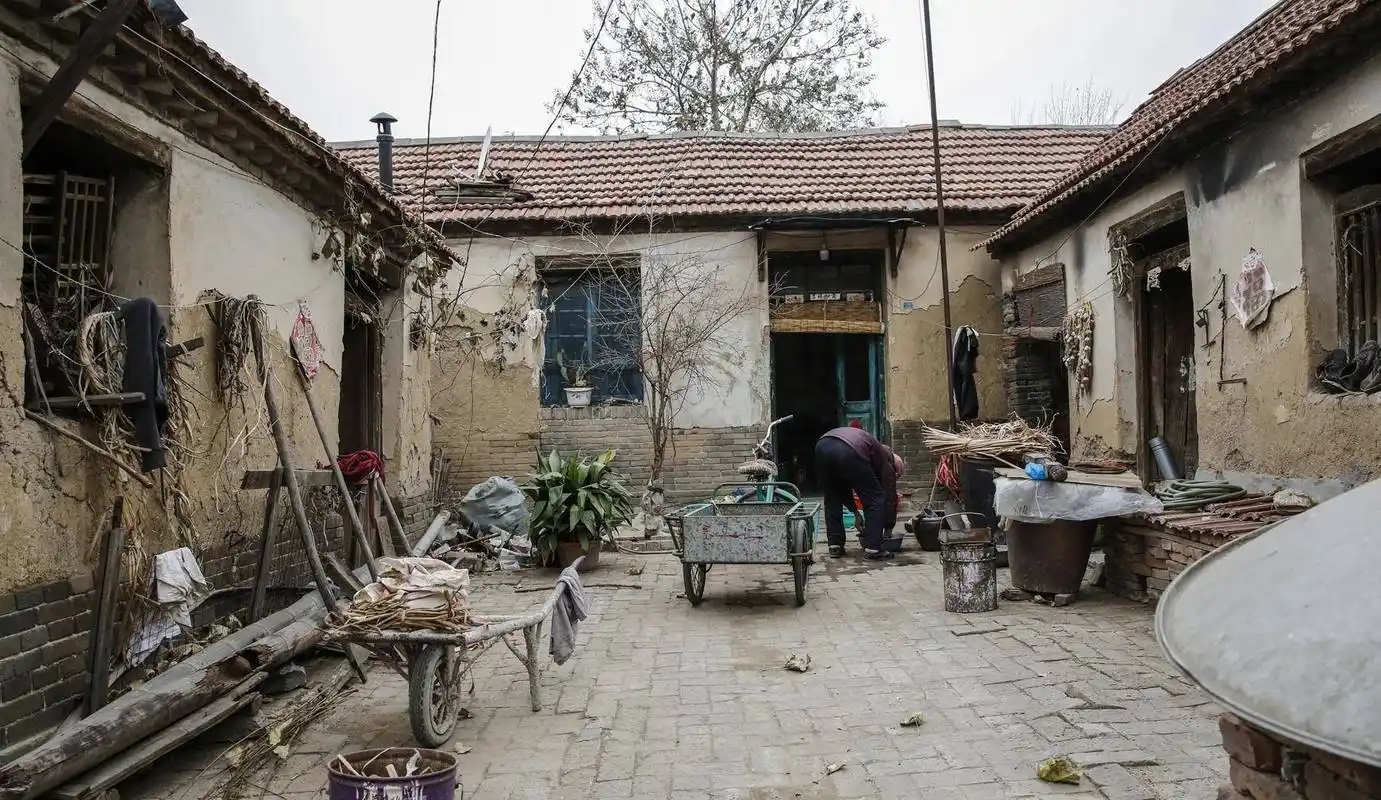 三十多年前农村的老房子,再次看到这熟悉的情景,有没有泪奔