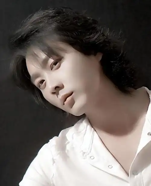 这一次,借着《庆余年2》翻红的沈晓海,给内娱"敲了一个钟"!