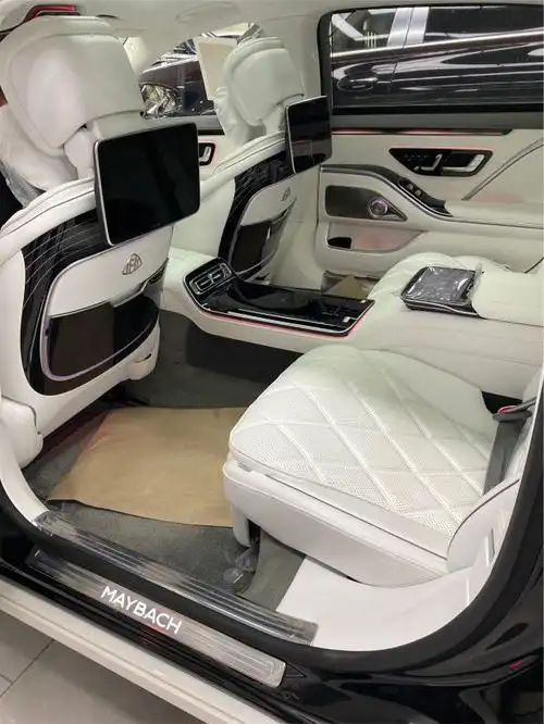 迈巴赫s580轿车双色定制外漆 真丝内饰|新车|底盘_网易汽车