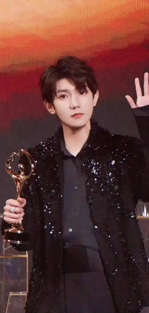 帅哥系列壁纸-第120期-王源