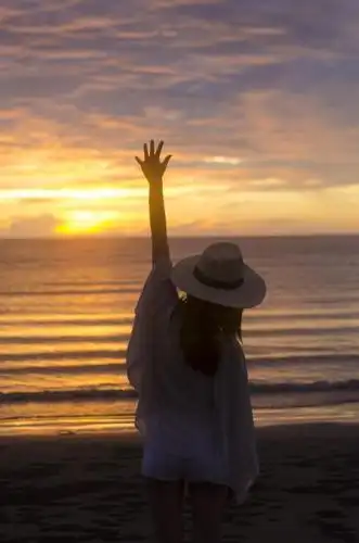 用手机怎么样才能拍出好看的背影照片?