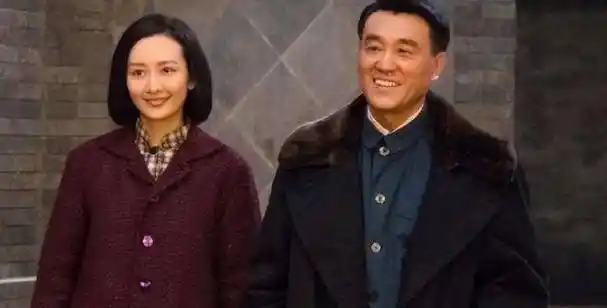 李海_何冰_小姐