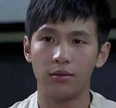 颜值有得一拼,哈哈哈,网友们听到宋小宝的形容之后都忍不住的笑出声了