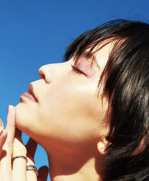 看这优美的侧脸_圈子-新氧美容整形