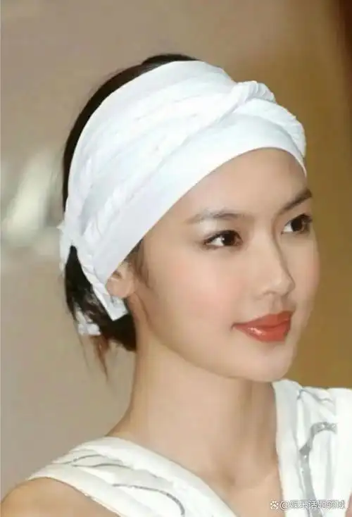 乐基儿很有富贵像