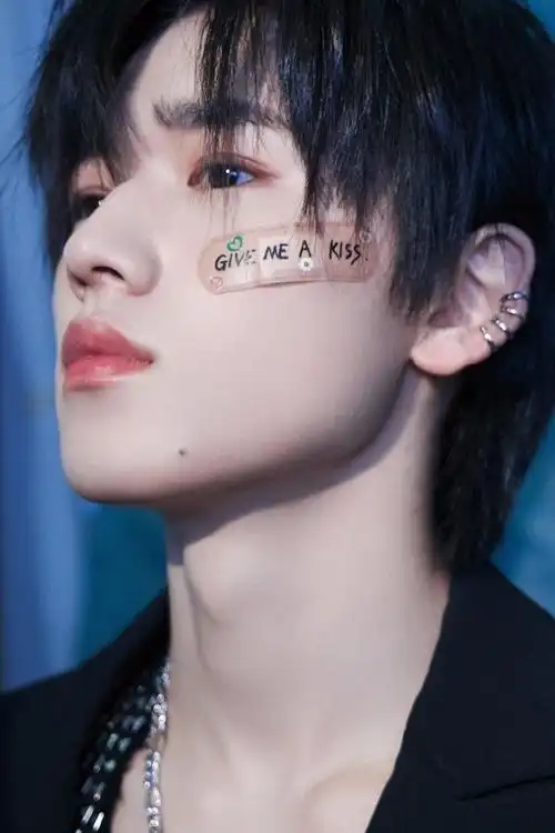 宋亚轩全员加速中