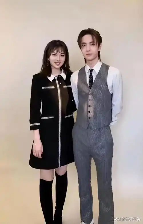 华为二公主姚安娜演技大赏很努力的在忙但又不知道在忙什么