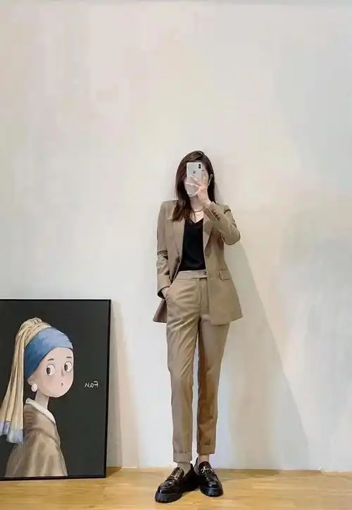 女式西装穿搭