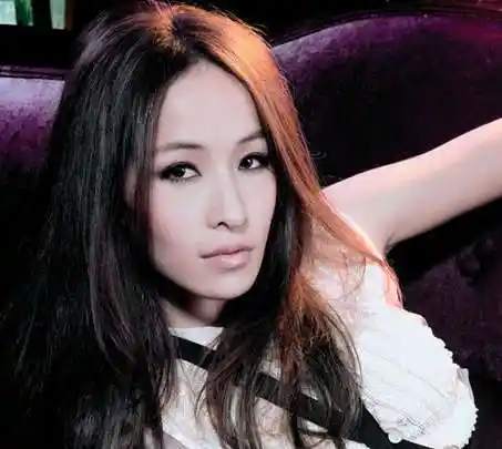 萧亚轩高清生活照37