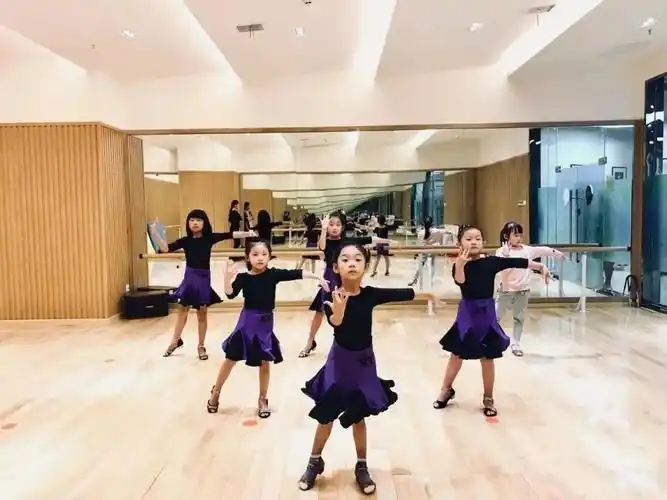 星云广场舞透视