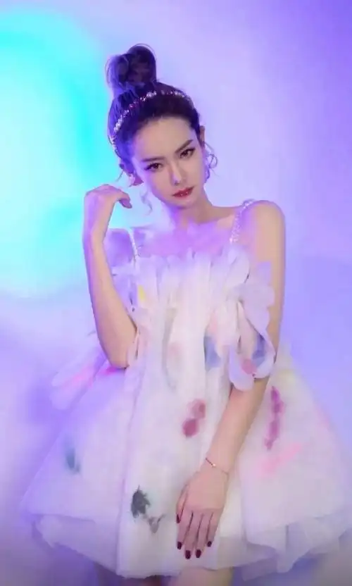 戚薇老公李承铉:我这辈子最幸福的事,就是"入赘"做了中国女婿