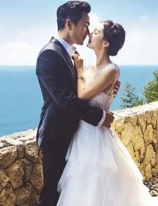 刘恺威杨幂海岸婚纱照曝光- 娱乐图片 - 天极图片手机版