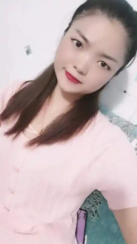 听说你还没有女朋友!单身女老板 我在这里等你-度小视