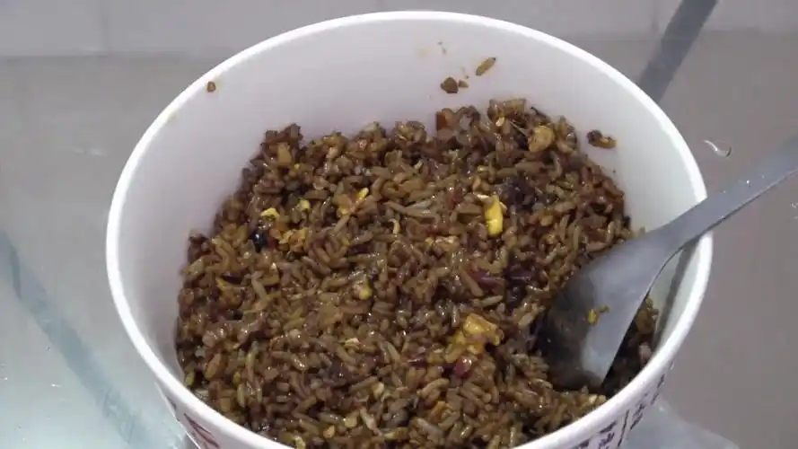 尬饭黑暗蛋炒饭和韭菜饺子