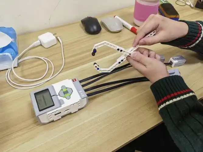 乐高 机器人ev3.0 拆弹专家