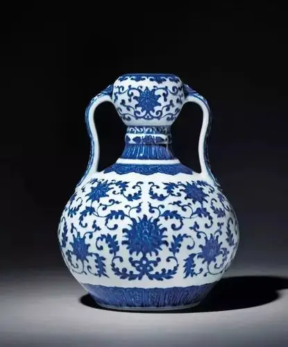 清三代瓷器在拍卖市场为何如此受青睐?价格如此之高?