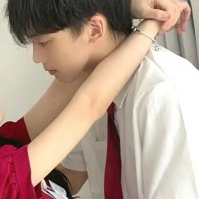 幸福甜蜜的双人情侣头像图片