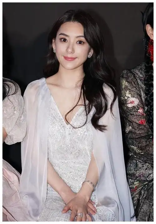 郭富城妻子方媛:经济独立,与郭惺惺相惜,感恩现状|甜蜜|相爱|一见钟情