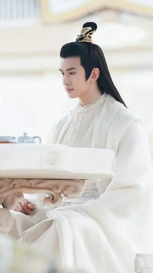 【关于非流量生#张云龙#适不适合拍古装剧问题】其实张云龙古装剧也是