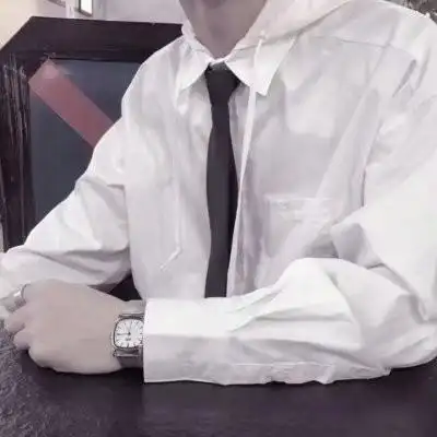 穿白色衬衫清新干净男生头像
