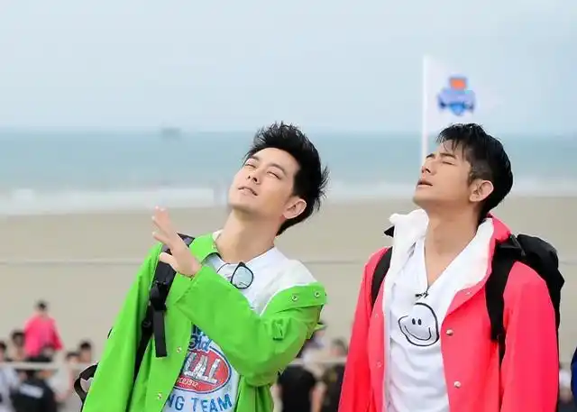 郭富城跟林志颖有太多相似之处,两人外形相似度高达90%