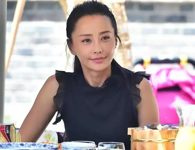 明星马雅舒影视,明星马雅舒平面广告代言费多少,明星马雅舒肖像照片