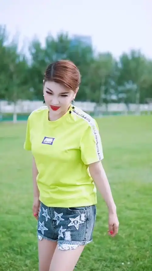 乌兰图雅#乌兰图雅《给我一匹白色的马》