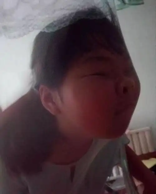 千万不要在别人的手机留下丑照你会后悔致死哈哈哈哈哈哈哈