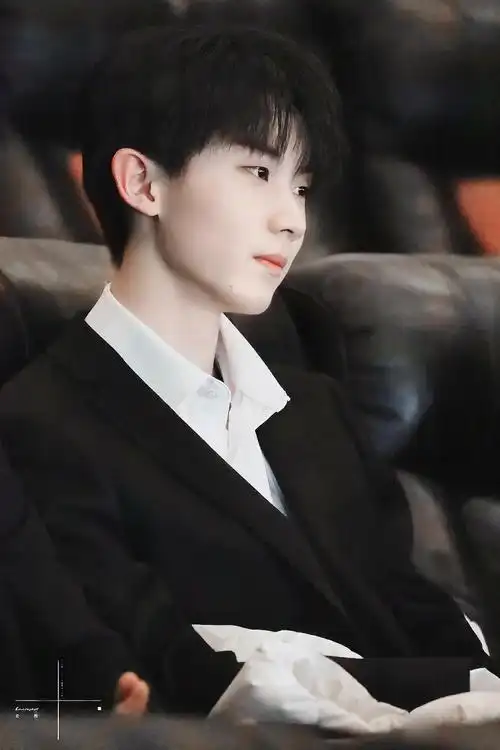 马嘉祺艺考加油看了你在我就是演员第三季的演出弟弟未来可期期待着你