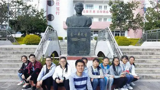 县委共青团工作调研组领导莅临我校指导工作