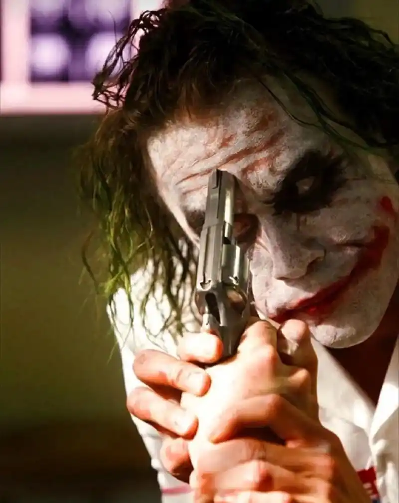 出自丑皇,那些讽刺性极致的话.#情感 #小丑 #希斯莱杰  - 抖音