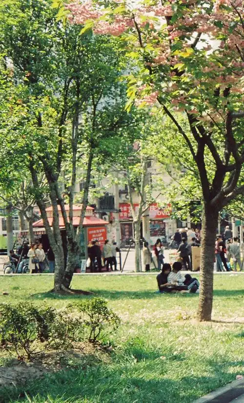 从05年的旧照片看到2000年代的穿搭