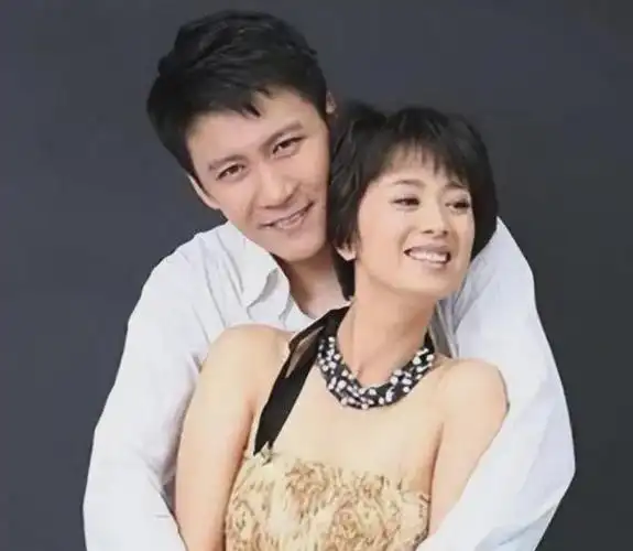 她是最干净的女演员,与小丈夫结婚18年零绯闻,把婆婆当亲妈对待|梅婷