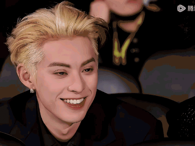 和太阳花睫毛美丝了#王鹤棣 腾讯视频星光大赏##王一博王鹤棣拥抱