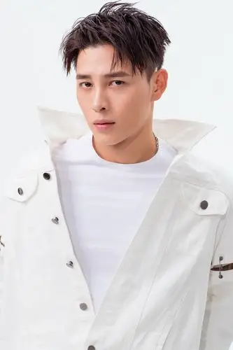 洪尧最新写真曝光最帅门客秒变玩酷boy