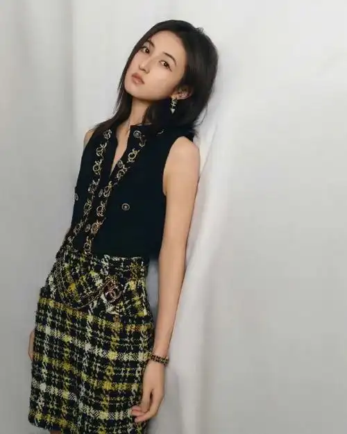 张子枫年代感笑容