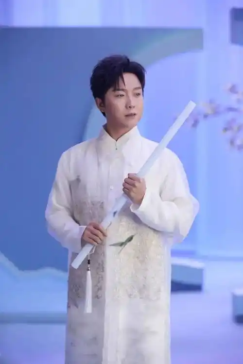 "跳梁小丑"李玉刚名声扫地,不被世人原谅,梅葆玖:死都不宽恕_梅兰芳