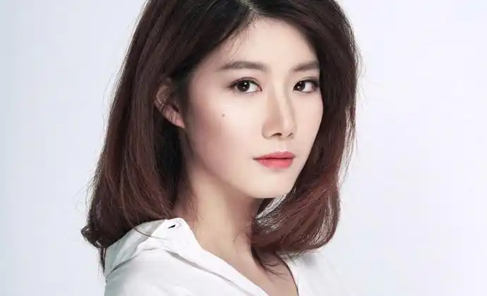 王婷和谁结婚 夫妻同框像父女老公详细资料大起底