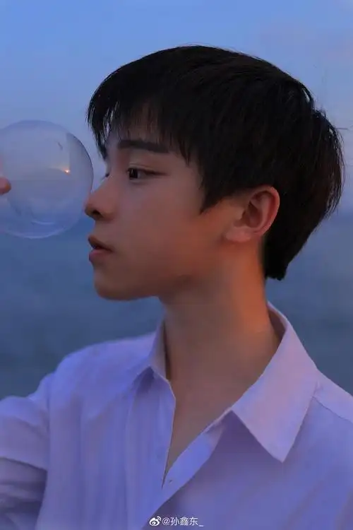 之前在dy看见一个特别可爱的男孩子