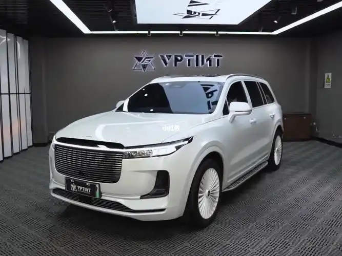 理想one改色贴膜白骑士一身白衣超酷