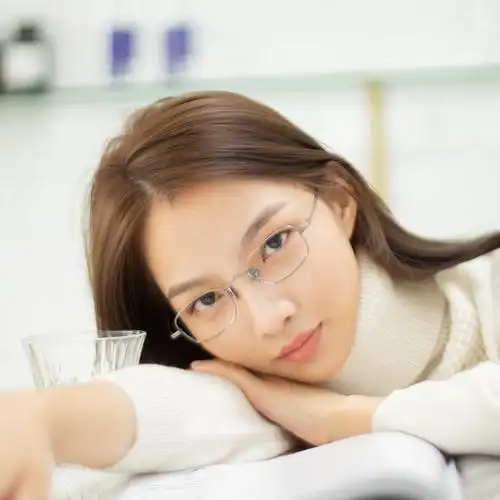 (今日4.2折)方框眼镜框女小框可配高度近视眼镜超轻纯钛小脸复古文艺