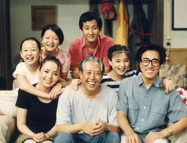 为一句无声的诺言:120集情景喜剧《我爱我家》剧本集出版__财经头条