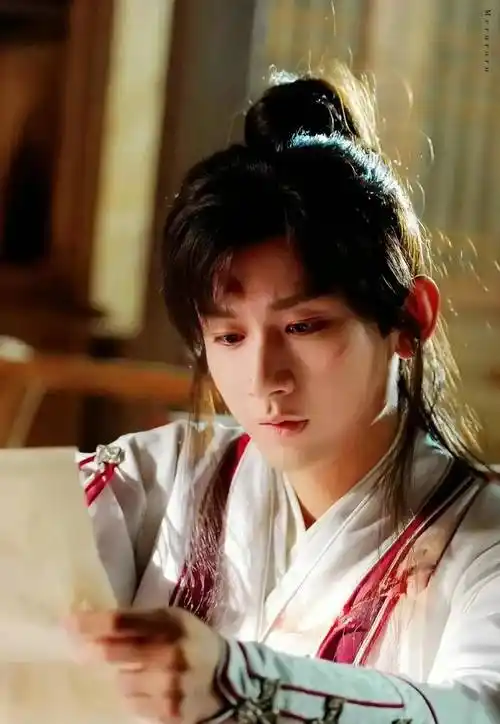 来看看古装男神们,一个比一个帅气迷人,英俊潇洒风流倜傥!