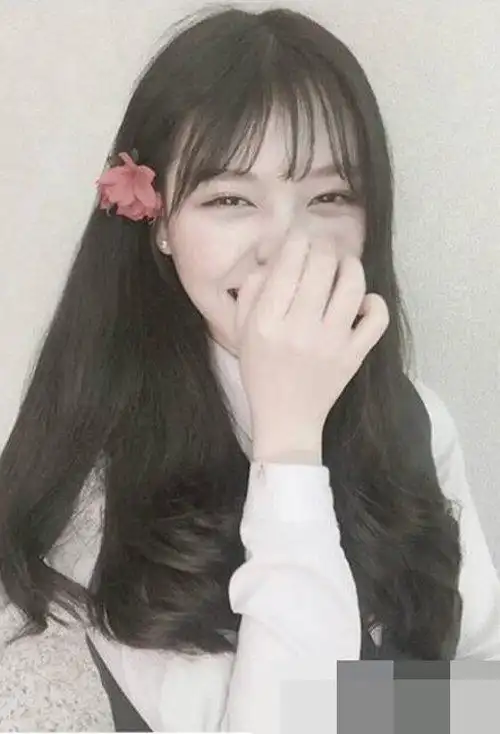 长头发,闪烁出独特美的女生卷发造型,精灵般可爱的 长发示范