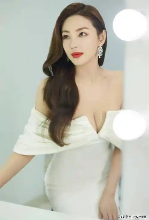 张雨绮不光魔鬼身材性感火辣!