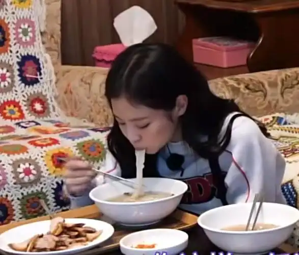 jennie综艺##jennie仪态