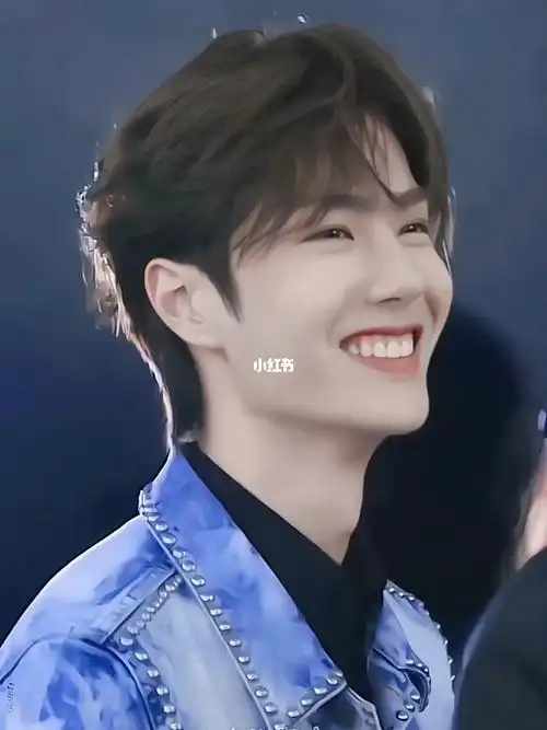 王甜甜的括弧笑