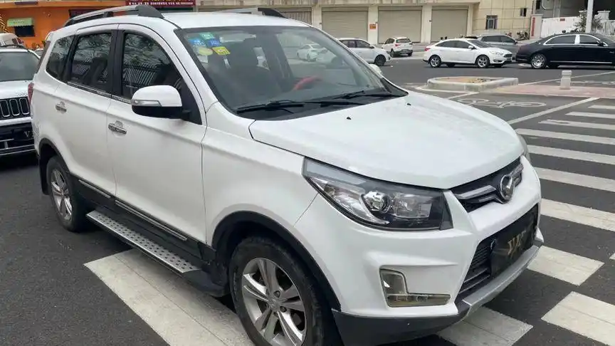 15年10月上牌北汽幻速s3手动1.