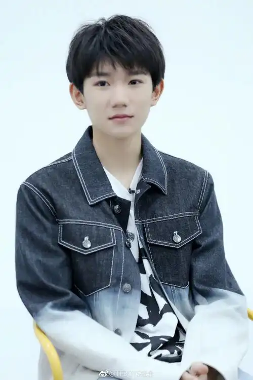 【预告】《大本营的秘密花园》今晚播出 王源嘟嘟嘴融