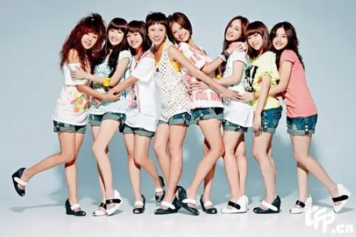 北京时间7月22日消息,据香港媒体报道,来自台湾的女子组合黑涩会美眉